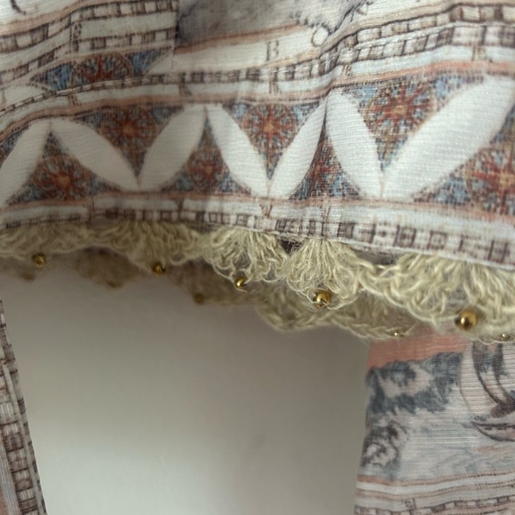 old world long sleeve top - Picture 8 of 13